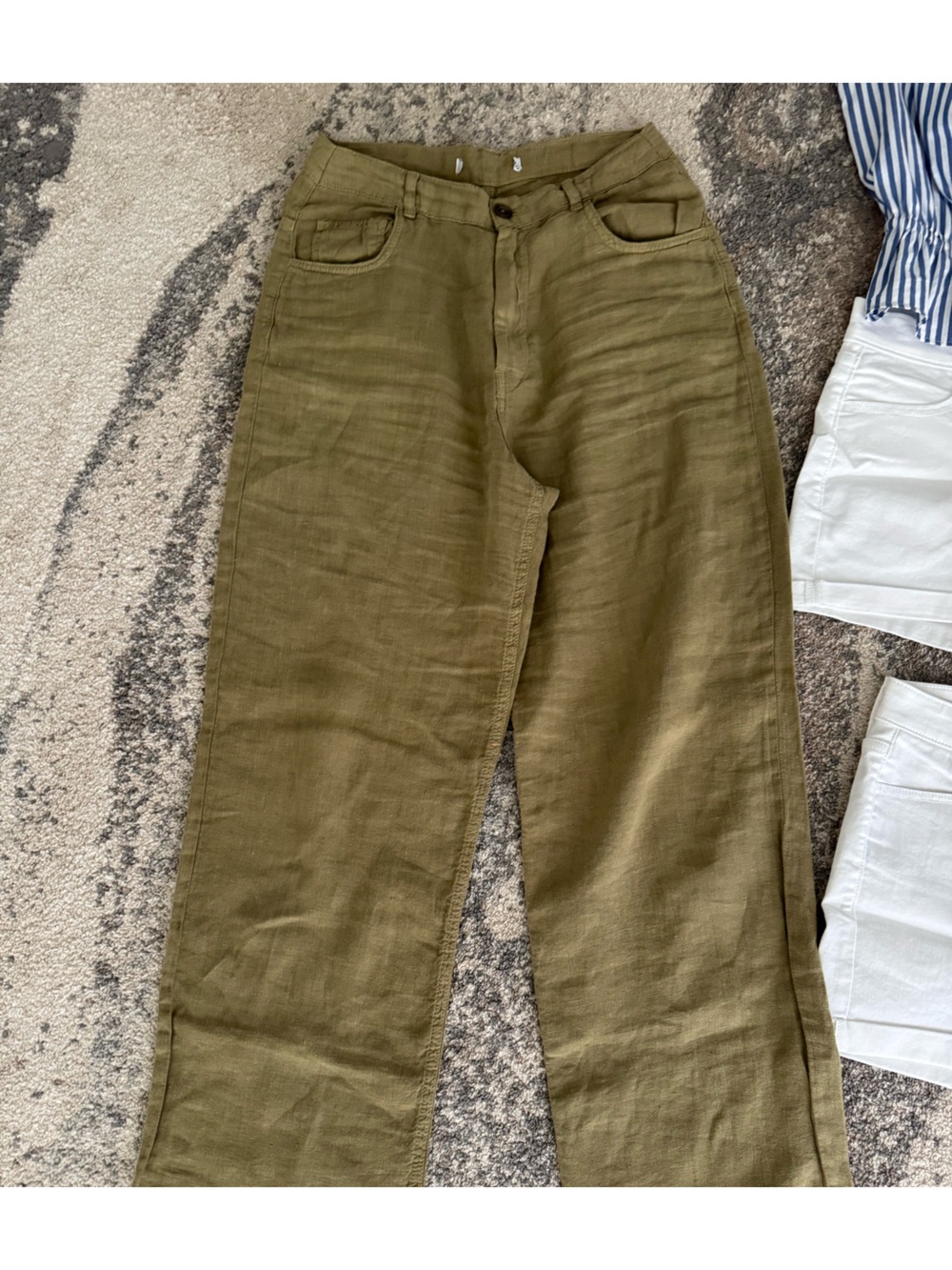 Clothing Lot - Picture 2 of 12